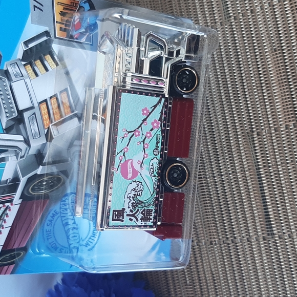 Hot Wheels Raijin Express 2021 HW Metro Collection Diecast Car - Picture 2 of 8